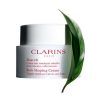 La Crème Masvelt, the anti-roundness treatment from Clarins