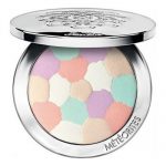 Compact meteorites from Guerlain, to reveal the luminosity of your skin