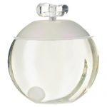 The perfume Noa the white pearl of Cacharel