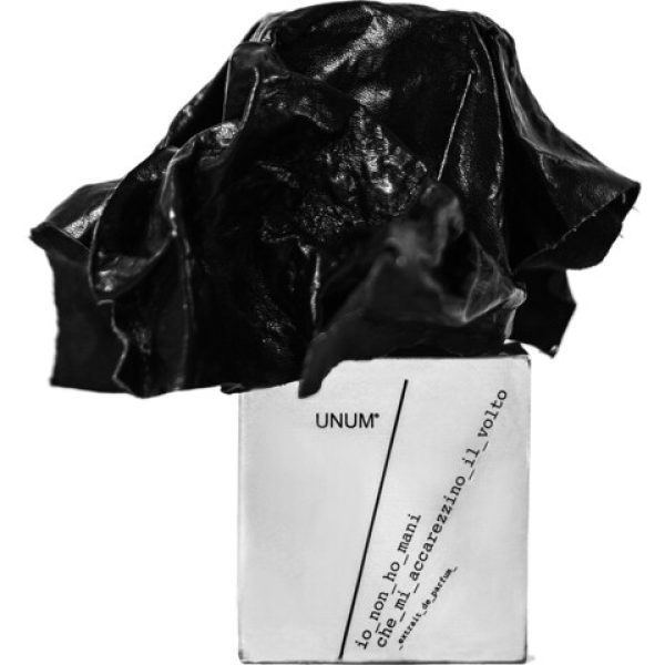 Unum - Io Non Ho Mani Che Mi Accarezzino Il Volto   for Unisex